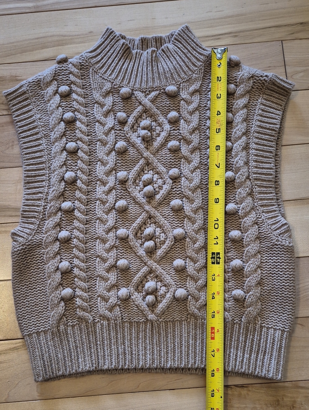 Wilfred Women's Size XS Beige Cable Knit Pom-Pom Turtleneck Sweater Vest - Picture 6 of 6